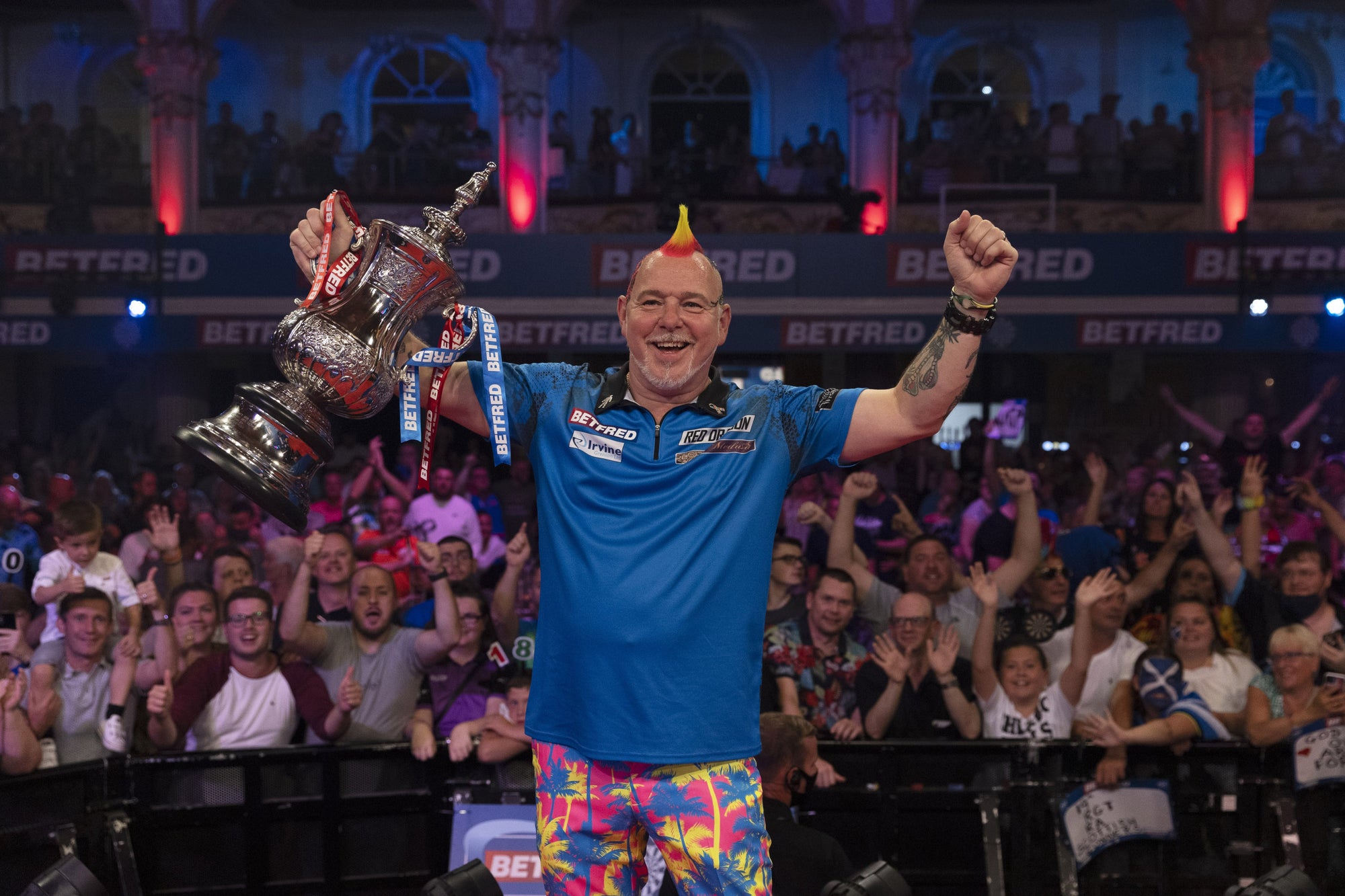 Wright outplays Van den Bergh to claim first World Matchplay title